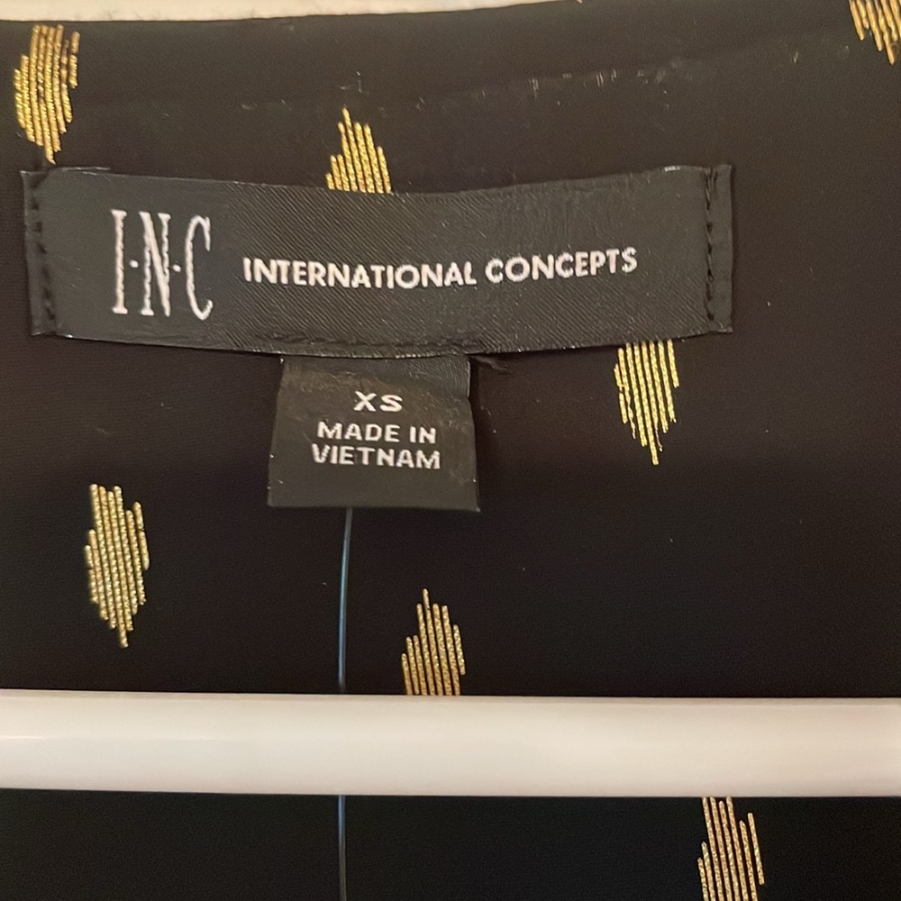 INC International Concepts NWT Black SheerBlouse with Gold Accents MSRP $70 - Picture 6 of 11